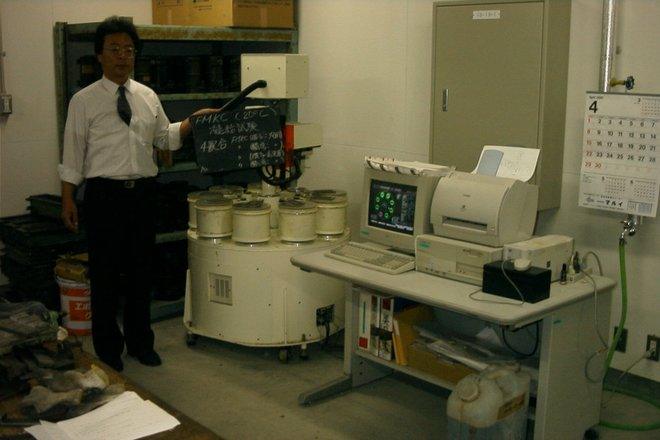 2002年 自動凝結硬化速度測定装置